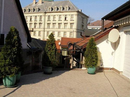 Bed and Breakfast Ria Panzio à Esztergom Extérieur photo