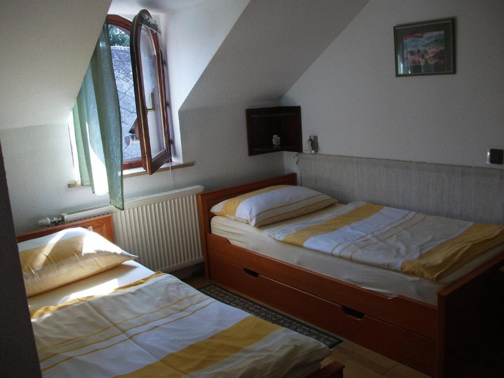 Bed and Breakfast Ria Panzio à Esztergom Chambre photo